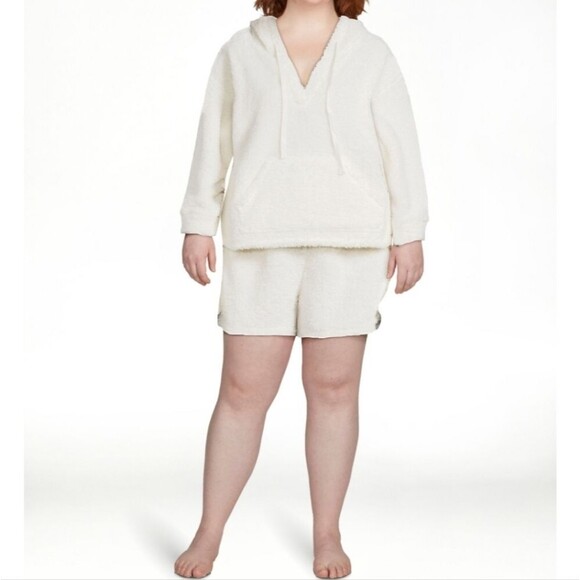 Oversize Sets Hoodie and Shorts 2 Piece Active Set Size XL (15-17) Winter White. - Picture 7 of 8